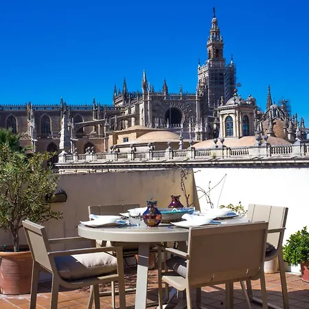 Puerta Del Leon Séville